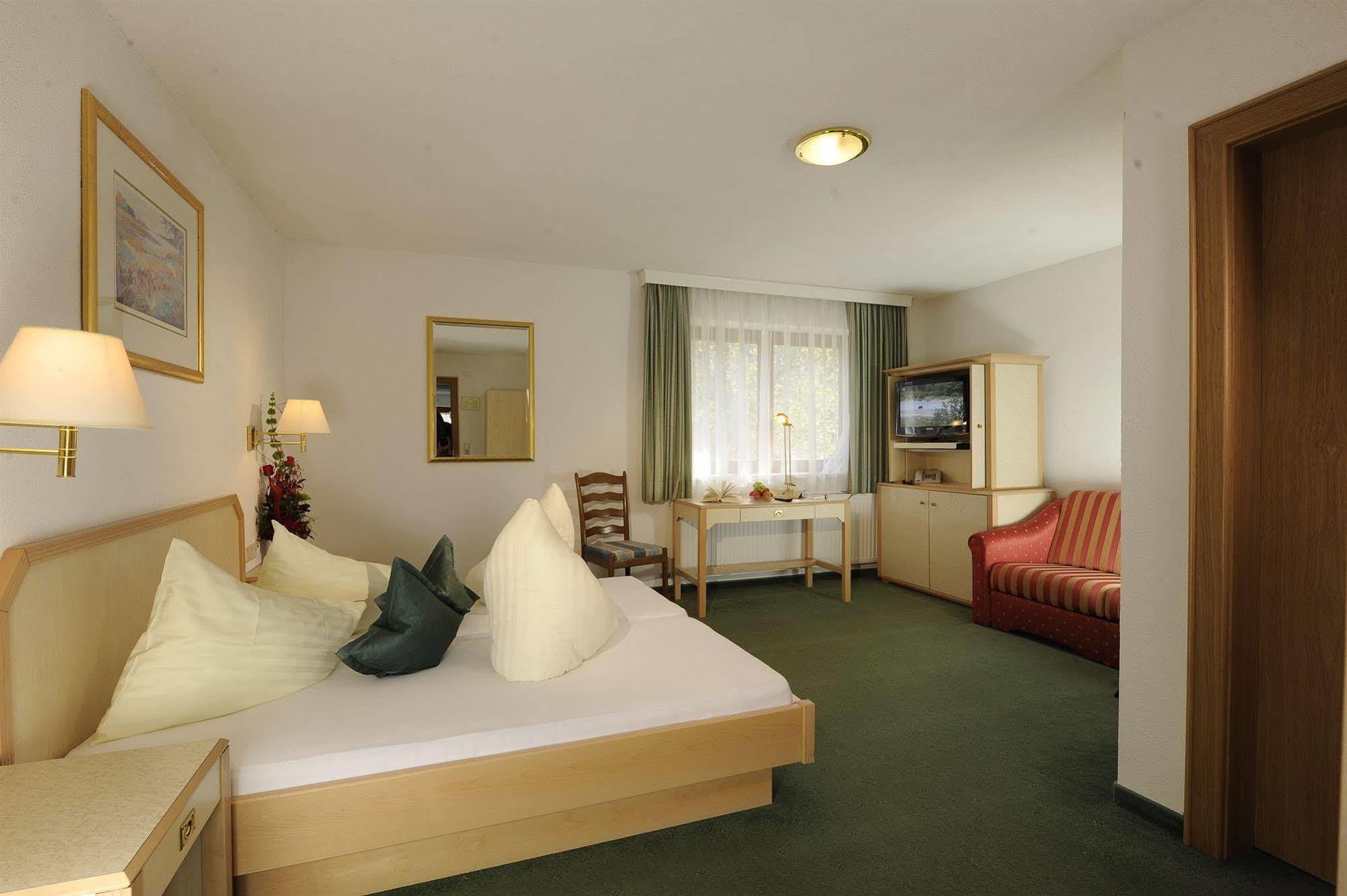 Hotel Alpina Superior Петной-ам-Арльберг Экстерьер фото